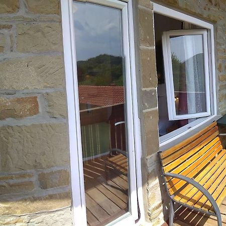 Apartmaji Suhorje Bagian luar foto